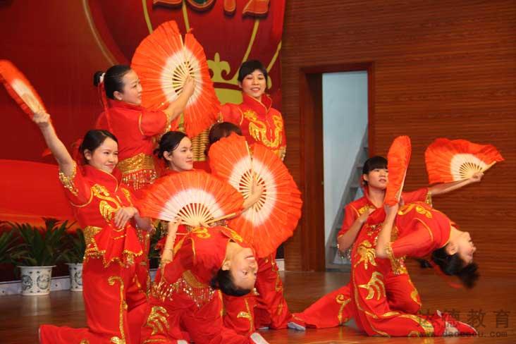 达德教育2012迎新晚会